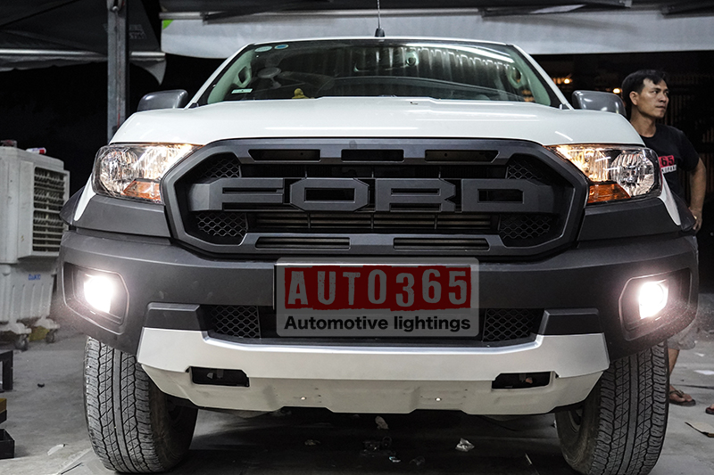 Ranger wildtrak 3.2 nâng cấp body kit Ranger Raptor 2019